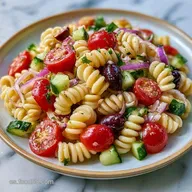 Pasta Corta Para Ensalada: Fresca y Mediterr&aacute;nea