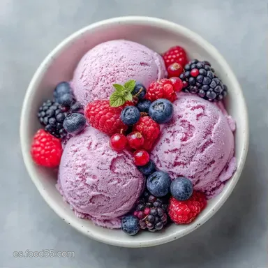 Helado De Frutos Rojos Con Yogur Griego Tarjeta de receta